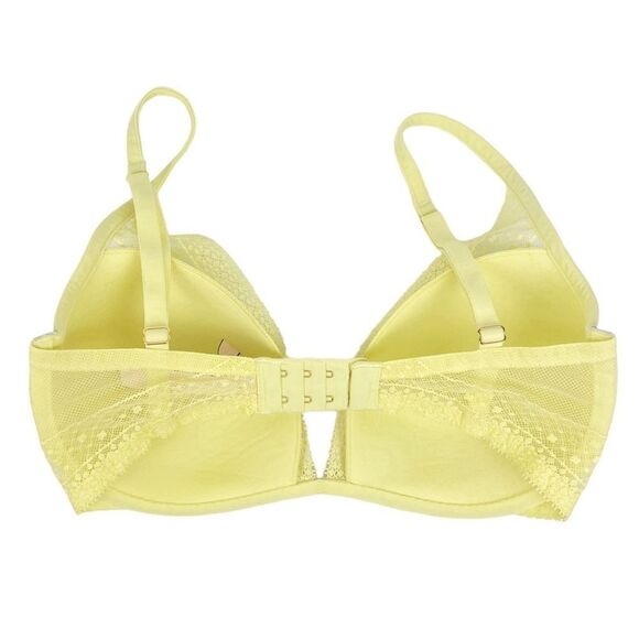 Victoria’s Secret Incredible Bra 32DDD - Picture 2 of 6